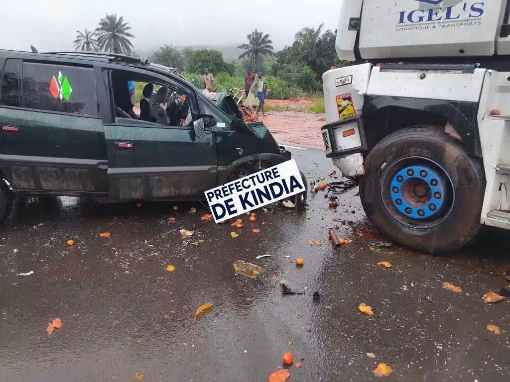 Accident mortel sur la RN1 : trois morts, dont deux enfants, et huit blessés graves
