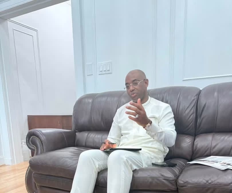 Décret : M. Ibrahima N'Daïry Diallo est nommé ambassadeur extraordinaire et plénipotentiaire de la République de Guinée auprès des États-Unis d'Amérique.