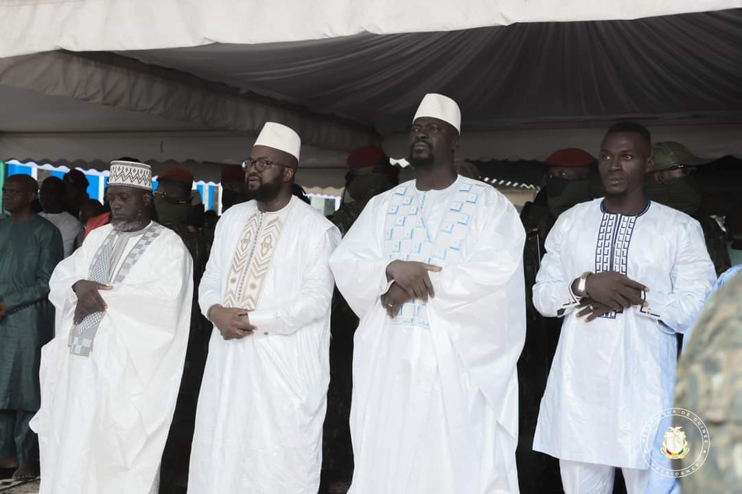 Célébration de l’Aïd el-fitr : le Président Colonel Mamadi Doumbouya s’est acquitté de son devoir religieux au Palais Mohammed V.
