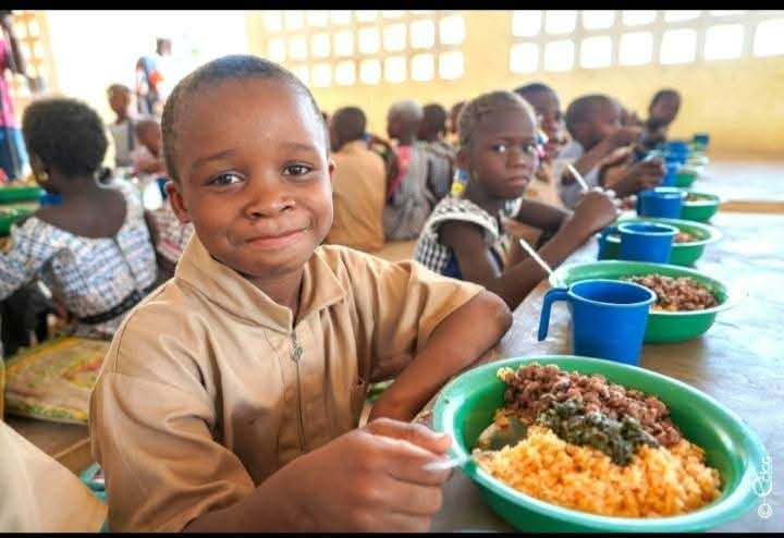 Cantines scolaires en Guinée : la CRIEF enquête sur une gestion de 20 milliards GNF