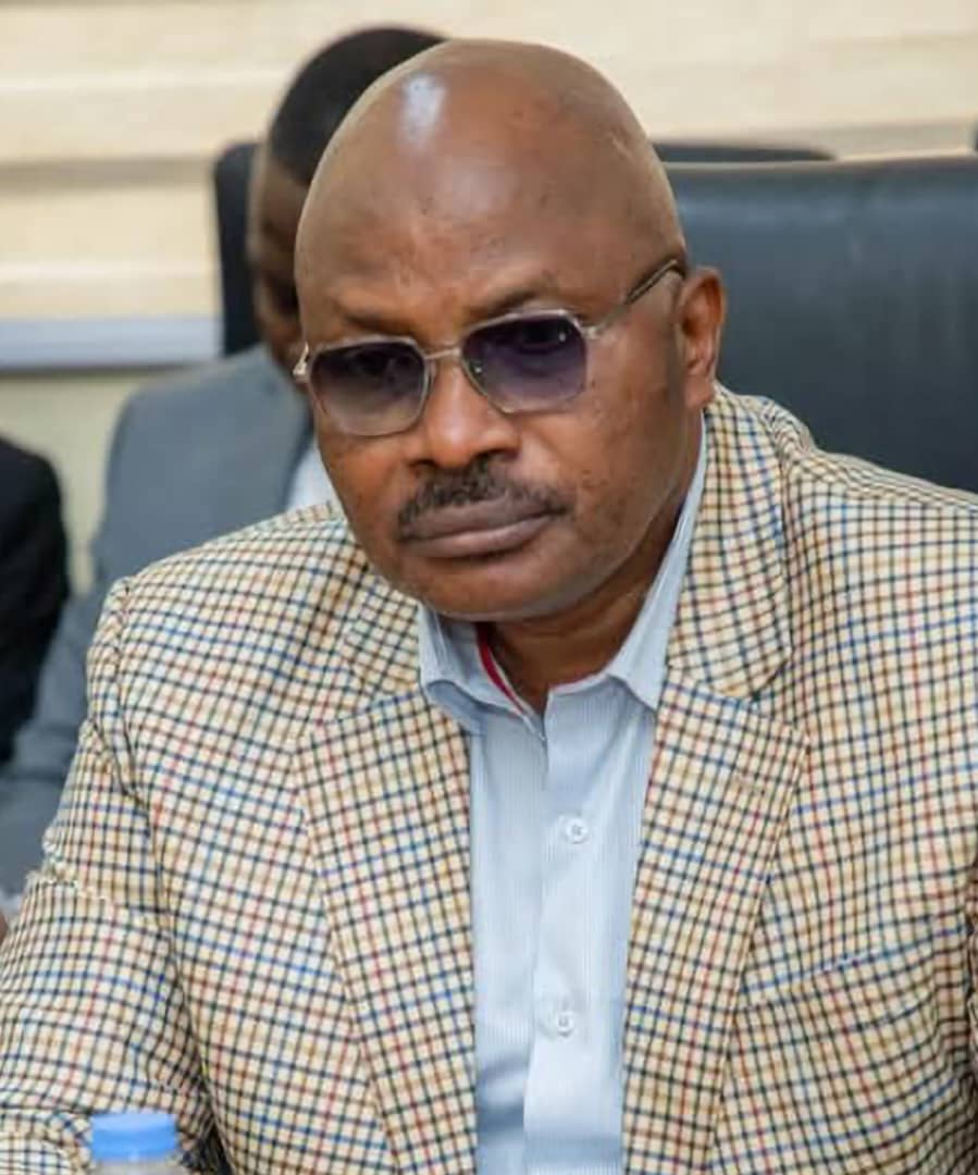 Carte nationale d’identité biométrique gratuite en Guinée : une mesure présidentielle freinée par des obstacles administratifs. 
