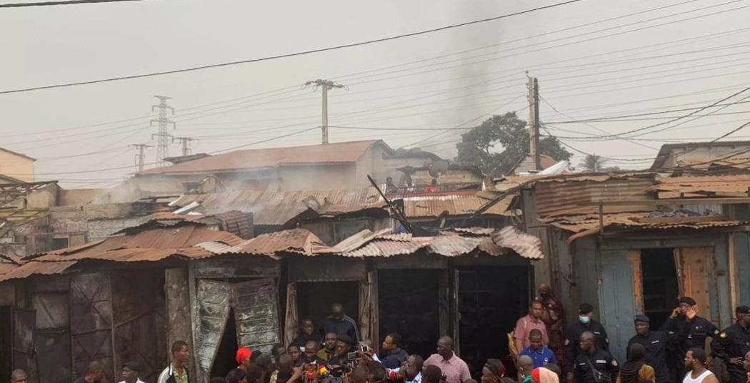 Conakry: Une partie du marché de Enta partie en fumée