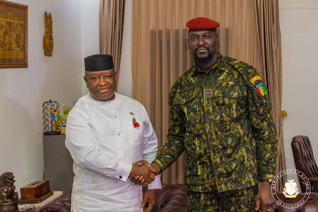 Coopération : le colonel Mamadi Doumbouya en Sierra Leone 