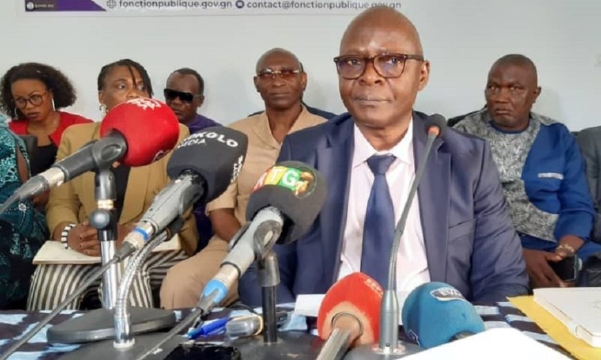 Fonction publique: Julien Yombouno siffle la fin de la récréation 
