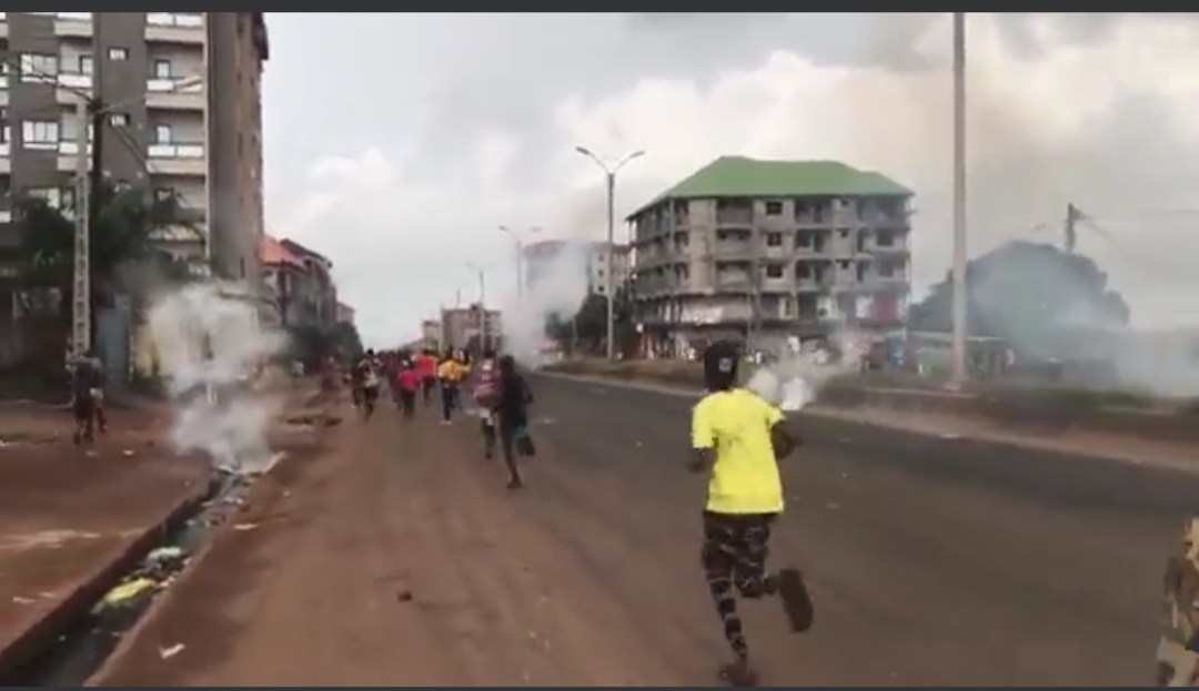 Guinée : Le FNDC déplore une vingtaine de personnes blessées (Communiqué)