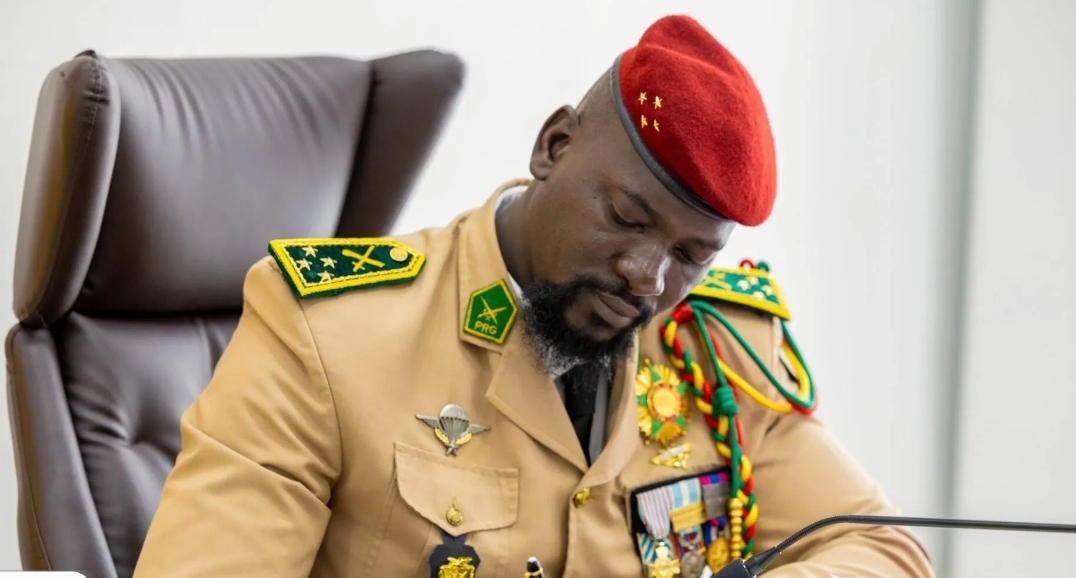 Guinée : l Mamadi Doumbouya modifie le décret du 7 février 2022  et renforce les pouvoirs du secrétaire général du gouvernement 