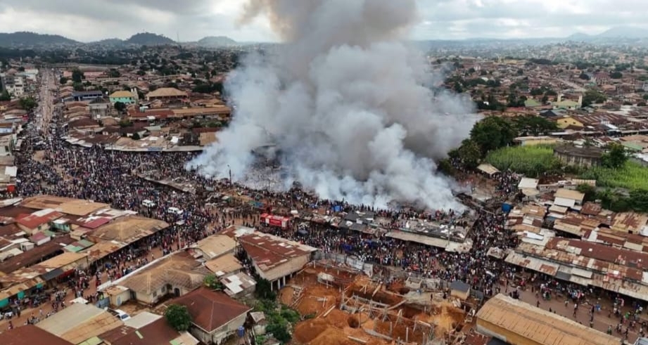 Incendie du Grand Marché de N'zérékoré :  le président Doumbouya instruit pour la reconstruction rapide et durable  du marché 