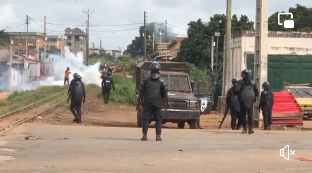 Manifestations dans le Grand Conakry : le FNDC déplore déjà 5 blessés " par balles réelles"  (communiqué)