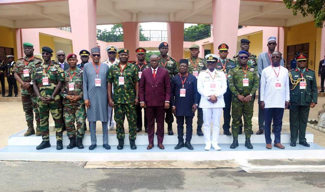 Niger: «le jour J» d'une potentielle intervention armée «a été décidé», selon un commissaire de la Cédéao