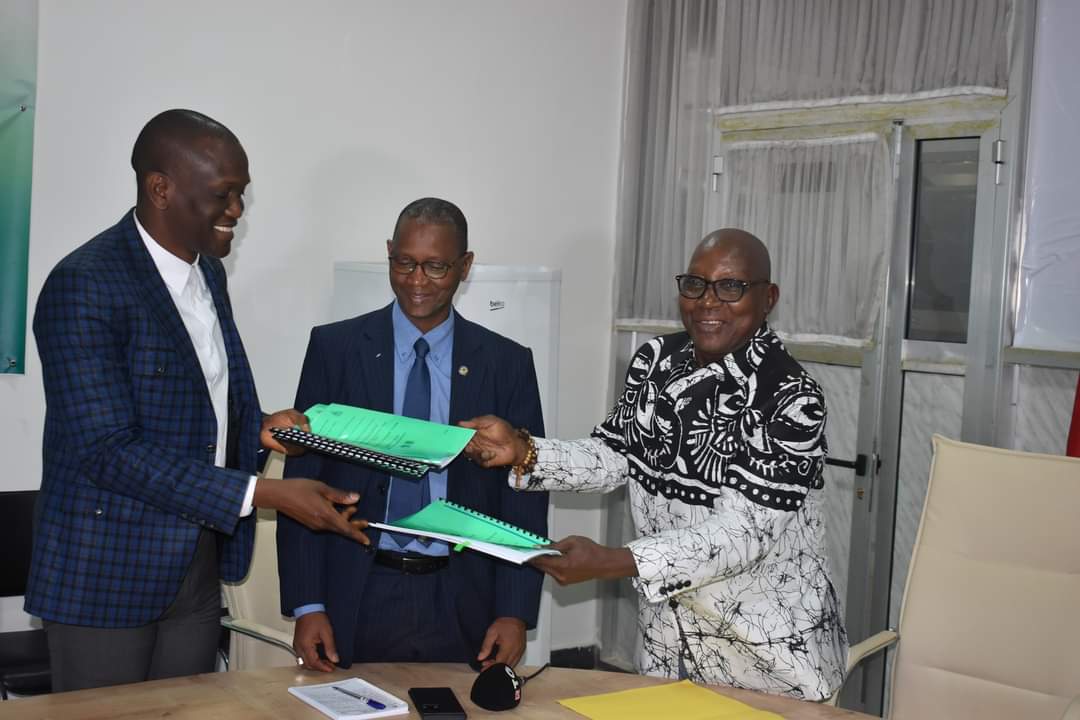 PATEJ: La Cour des Comptes et l’UCEP signent une convention
