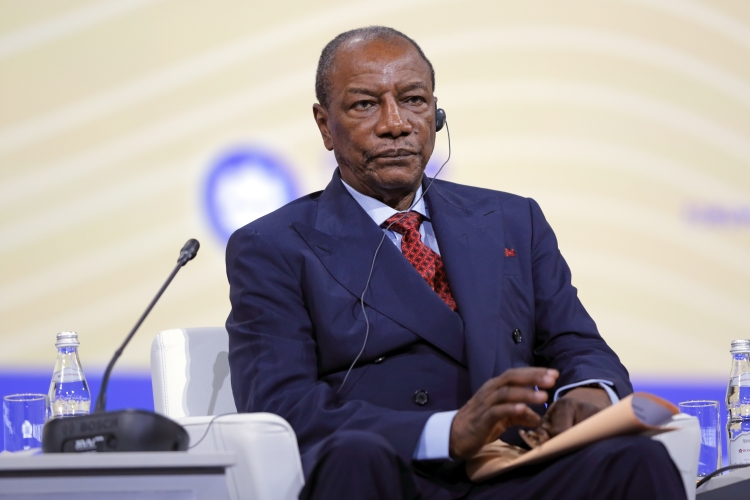 « Le seul crime d’Alpha Condé est d’avoir développé la Guinée » (Par Pierre-Olivier Sur et Boukounta Diallo)
